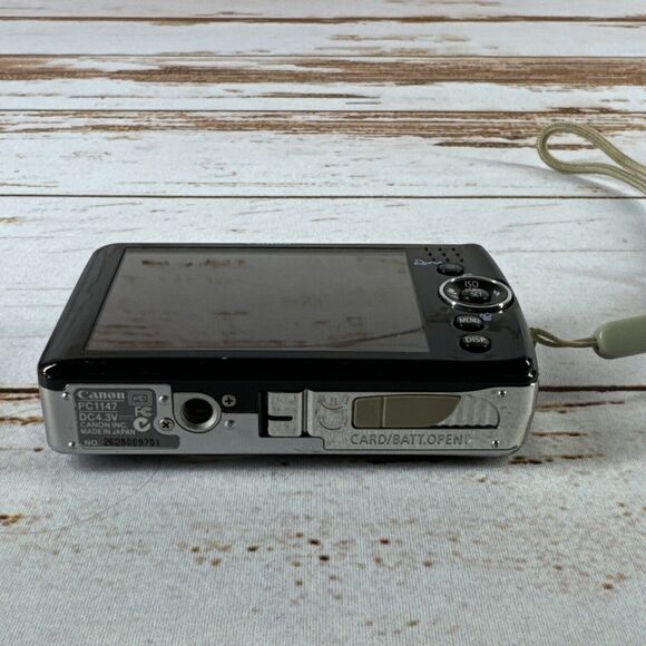 Canon PowerShot ELPH SD600 Digital Camera SD Card No Battery or Charger - Picture 5 of 6